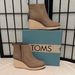 TOMS Raven Water Resistant TaupeGrey Oiled Nubuck/Suede